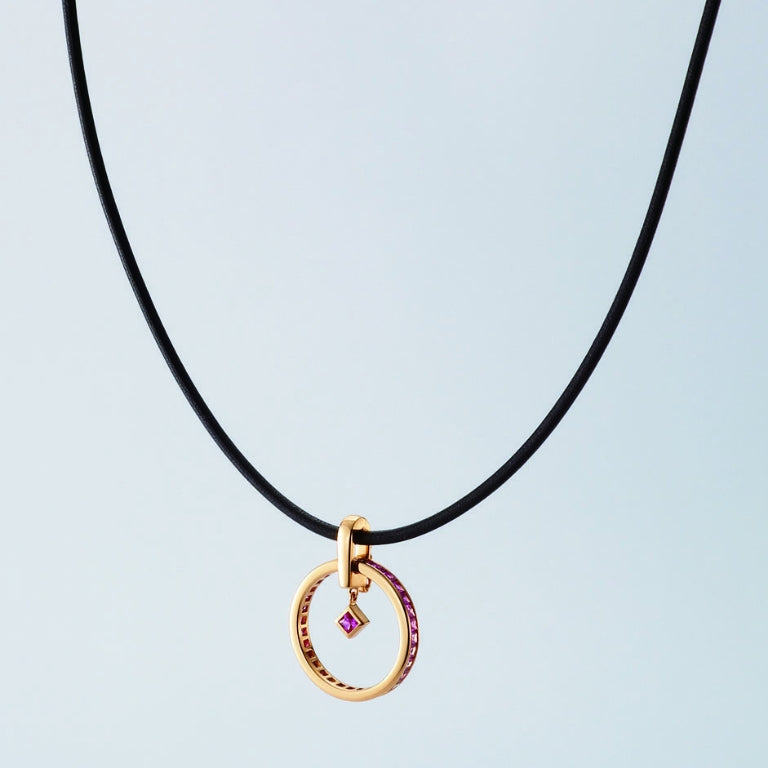 TOWAMOUR sapphire pendant charm